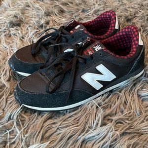 New Balance 410 buffalo plaid size 9